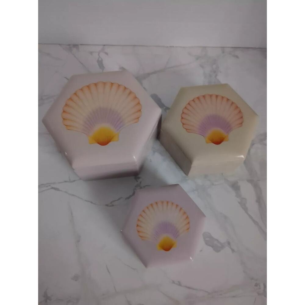 Vintage Nesting Sea Shell Boxes Set Of 3